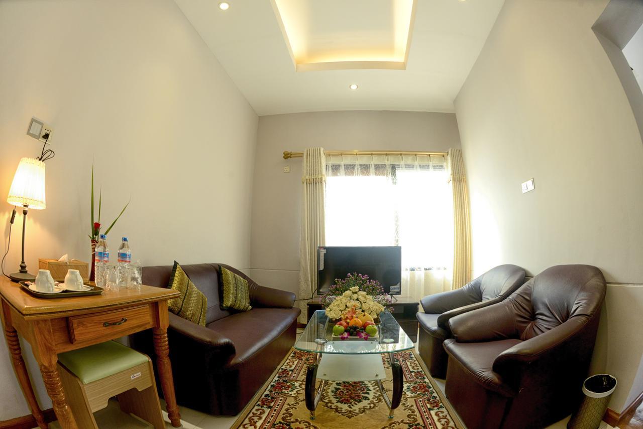 Shwe Taung Tan Hotel - Lake View Monywa Exteriér fotografie